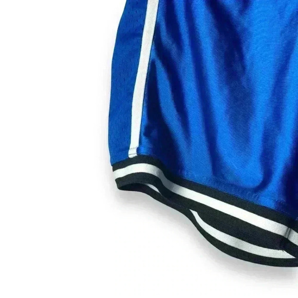 VTG Nike 90s Sports Short  Silkily Solo Swoosh Men’s Medium Thailand Made Skater - Picture 7 of 7